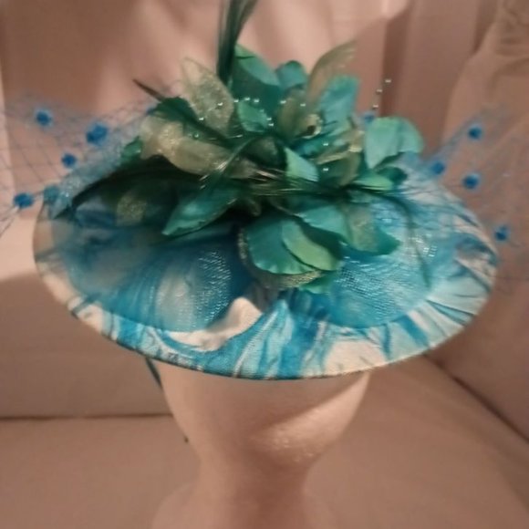 MOTHER'S DAY AQUA MEDIUM FASCINATOR TOPPER HAT FOR CHURCH AND SPECIAL OCCASIONS - Picture 2 of 9